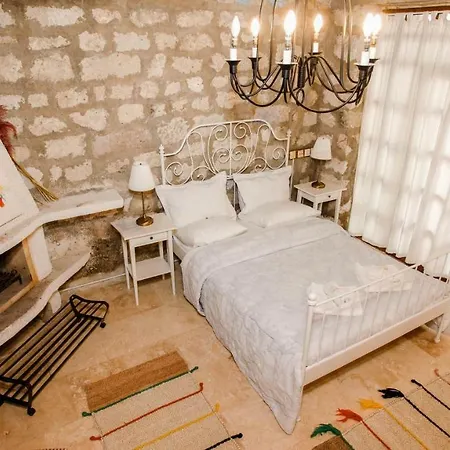 Nocleg ze śniadaniem Firuze Alacati Hotel & Meyhane Çeşme