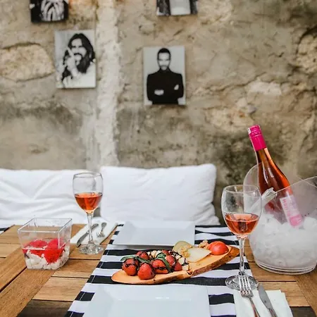 Firuze Alacati Hotel & Meyhane Bed & Breakfast Çeşme