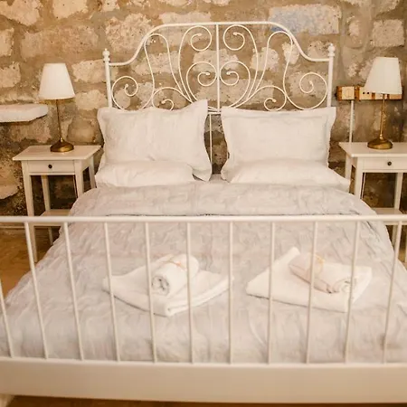 Bed & Breakfast Firuze Alacati Hotel & Meyhane Çeşme